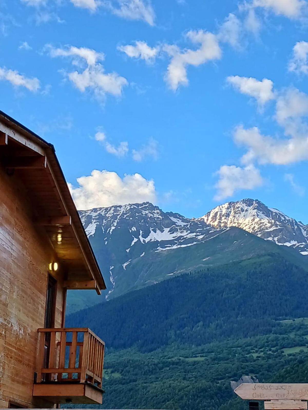 Cottage Qel Местия Экстерьер фото