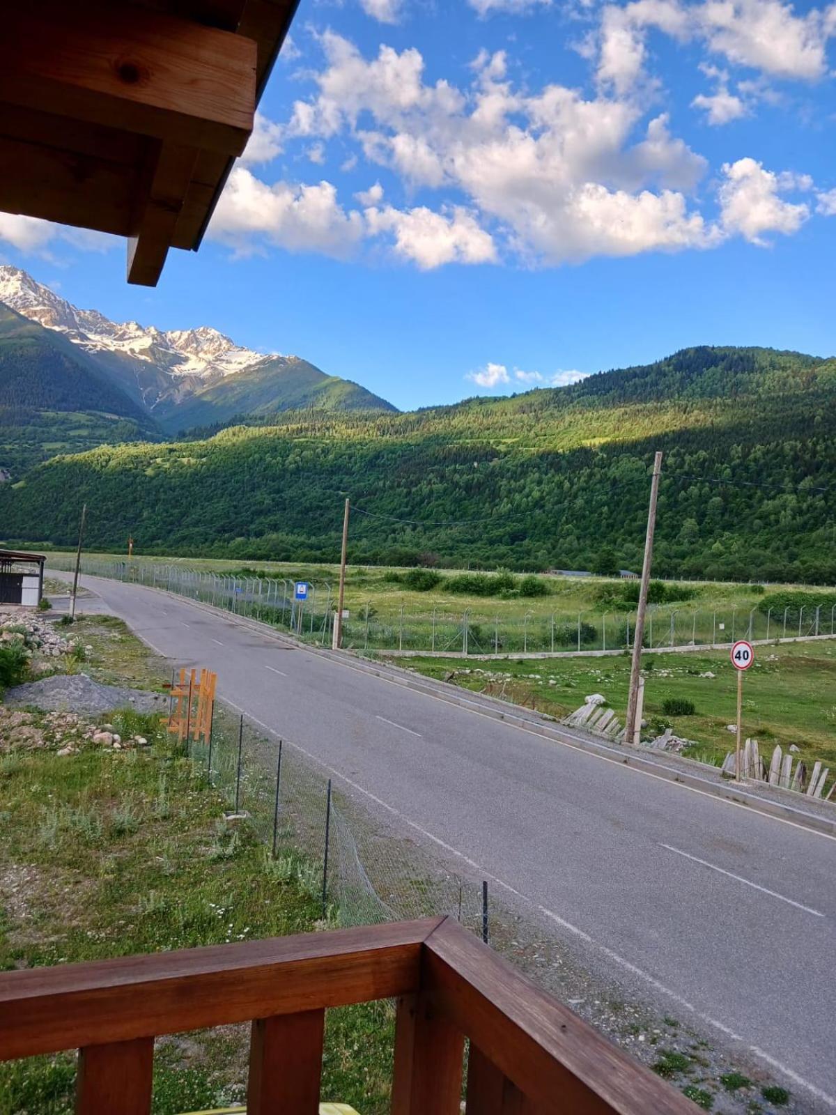 Cottage Qel Местия Экстерьер фото