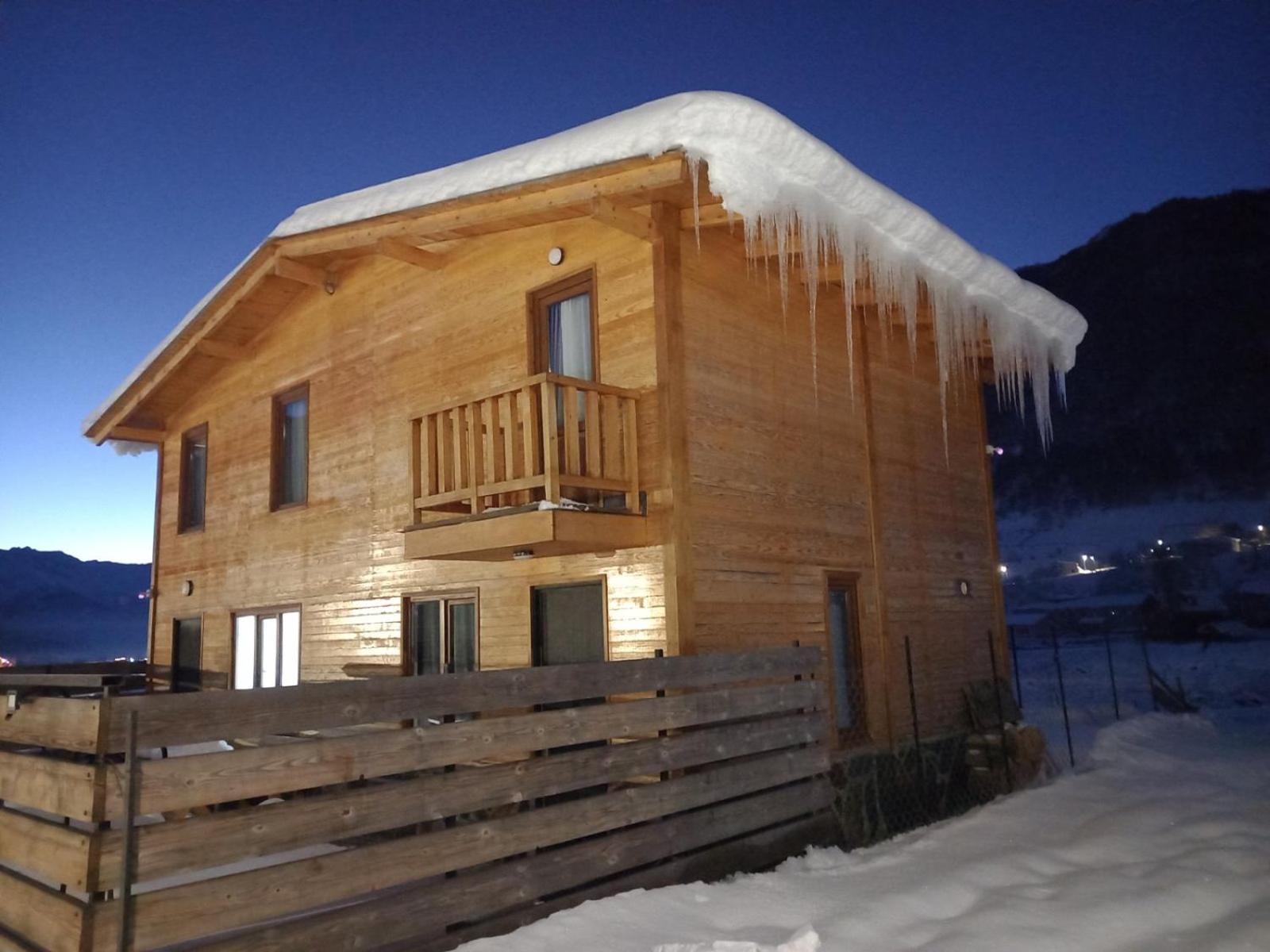Cottage Qel Местия Экстерьер фото